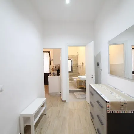 Anca Palace 2p Apartment *