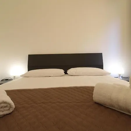 Anca Palace 2p Apartment Trapani